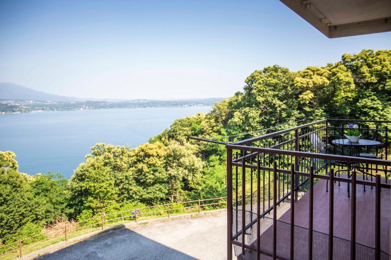 Cloud 9 - Apartment With Stunning Lake View Бельджирате Экстерьер фото